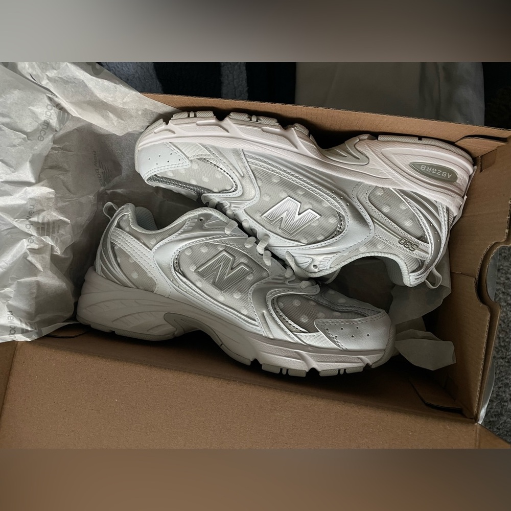 New Balance 530 Silver Metallic Sneakers